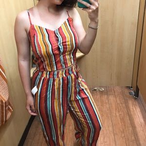 Never worn, two piece set❤️🧡 Size: L